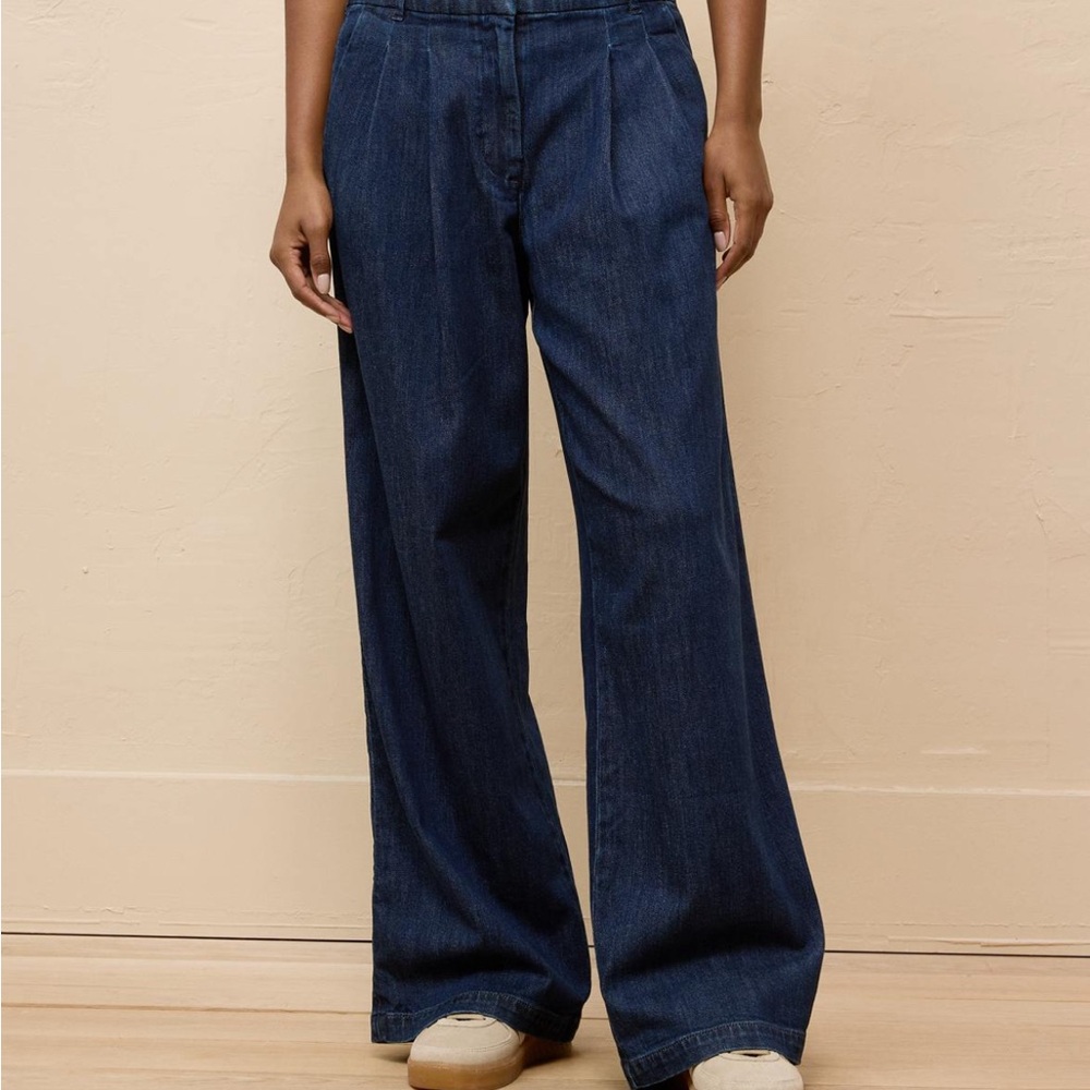 American Eagle Wide-Leg Jeans